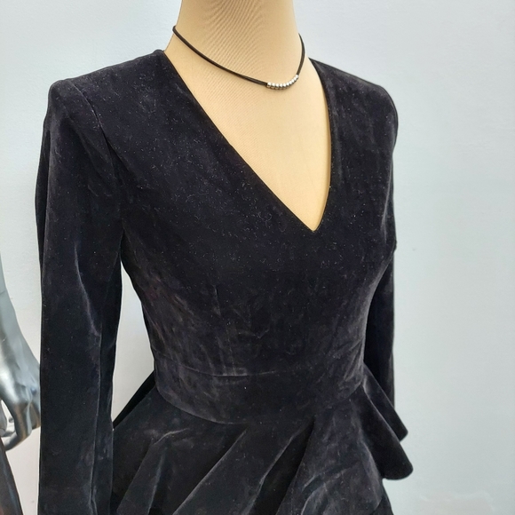 Sistaress Velvet Ruffle Cocktail Dress sz M - Picture 13 of 14